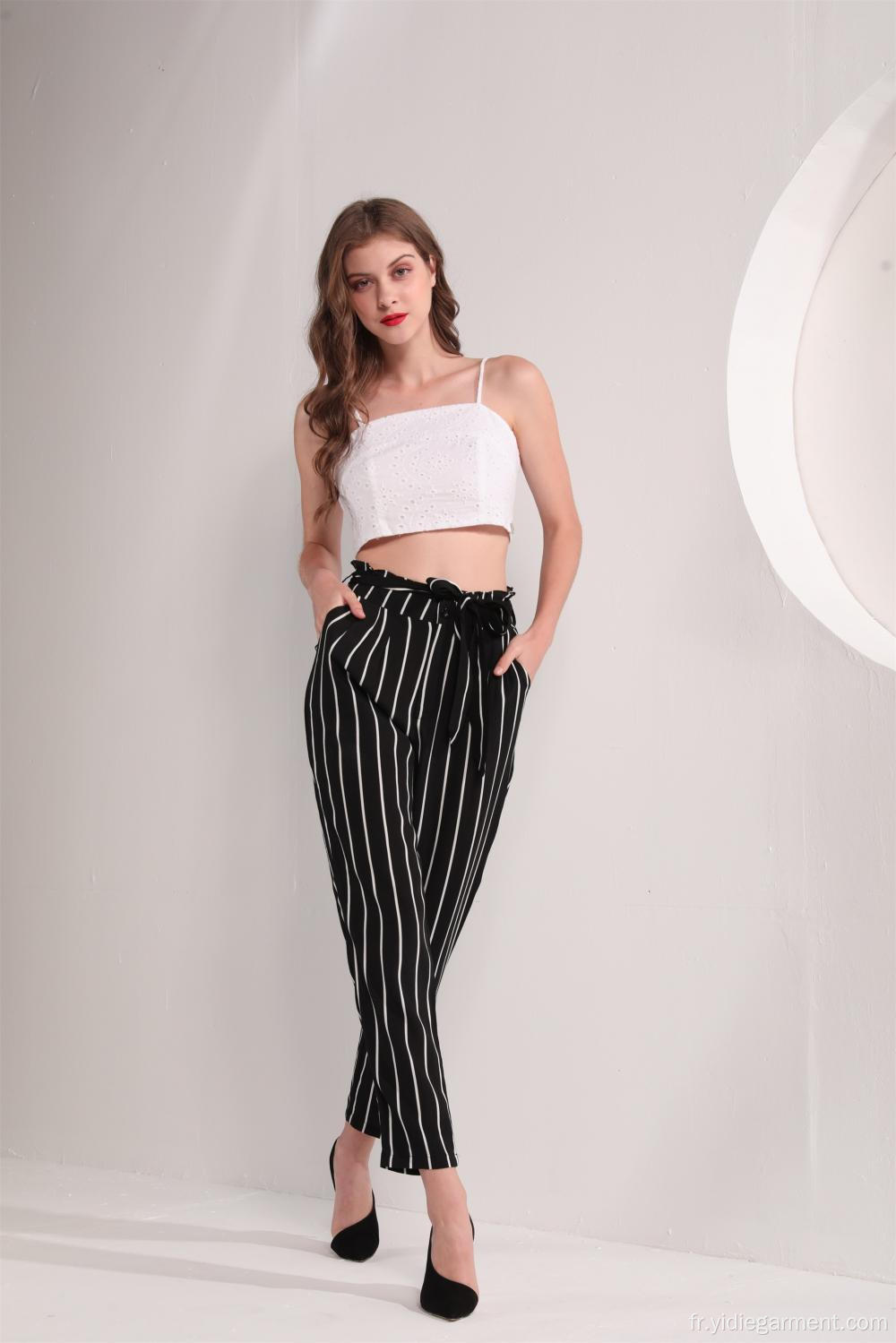 Pantalon à rayures noir et blanc pour femme