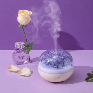 Ultrasonic misting aromatherapy diffuser