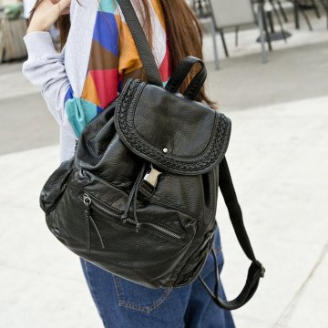 Simple and fashionable washed leather leisure travel bag