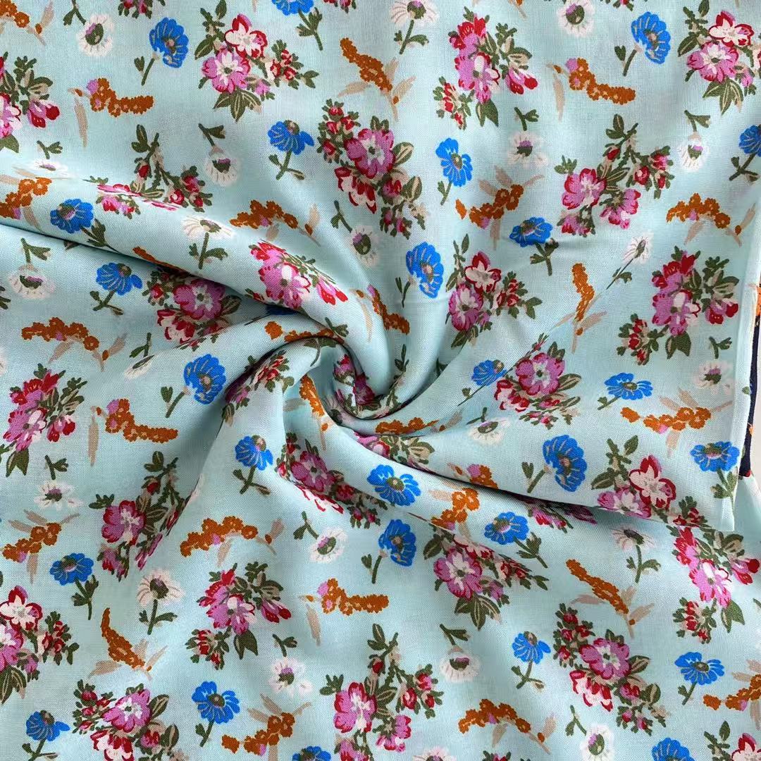 Original 105GSM Eleganter Blumendruck 100% Rayon Stoff für Kleid 30s