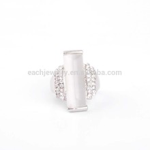 2015 New Design Fashion Jewelry Ring Fake Wedding Ring Long Crystal Stone Ring