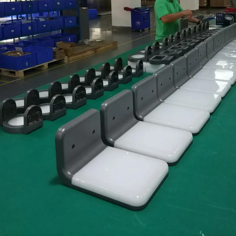 Factory Price Outdoor Decorative Solar Wall Lamp