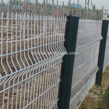 Profiled Weldmesh Fencing System