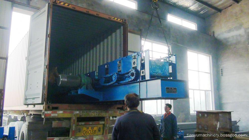 loading roll forming machine