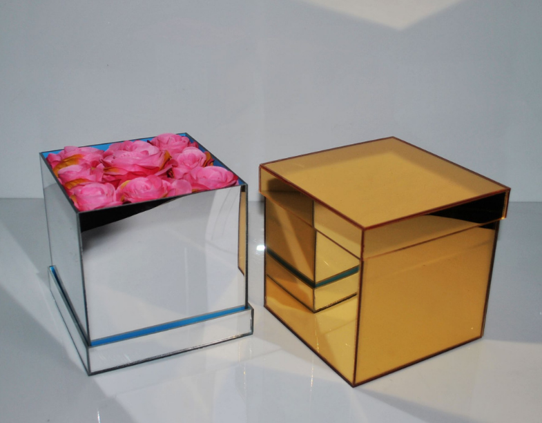 Acrylic Gold Flower Gift Box