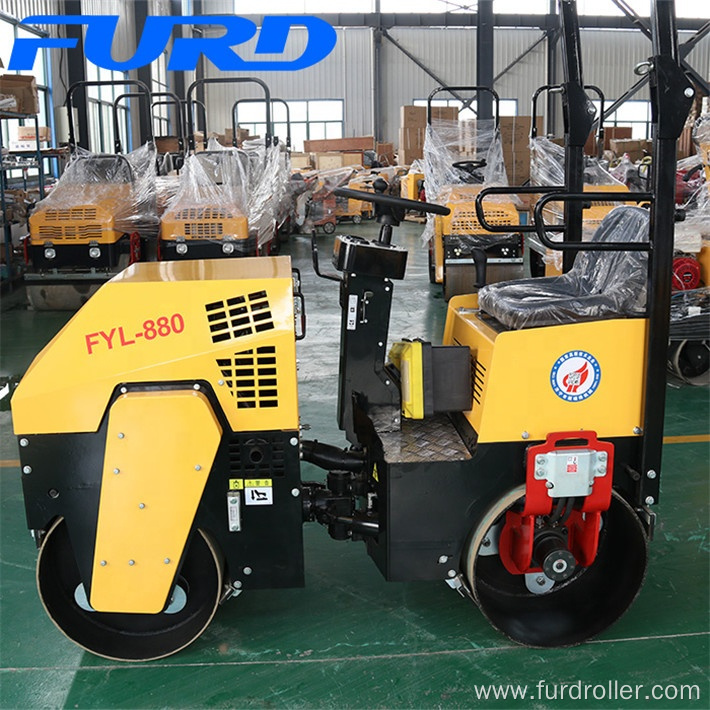 Gasoline Engine Mini 1 Ton Road Roller Compactor for Sale