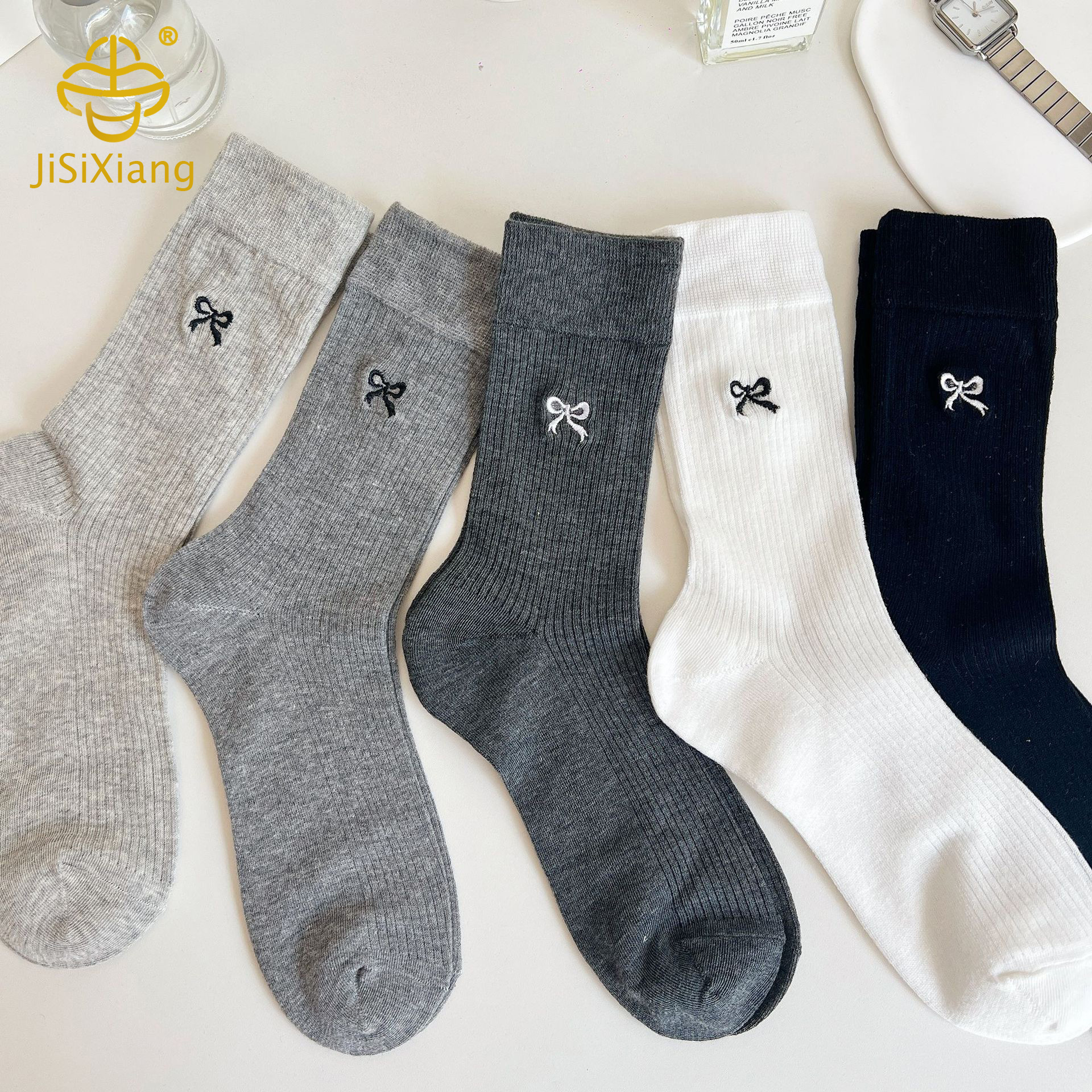 튜브 양말로 In tube socks