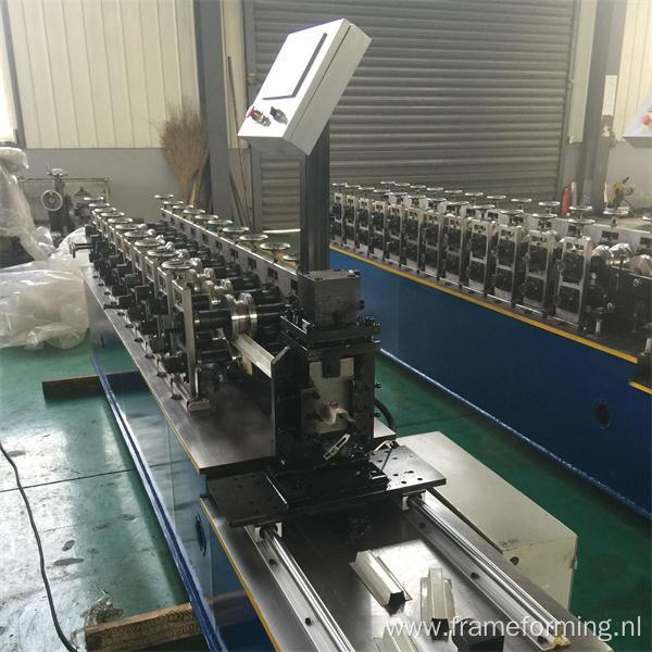 W Beam Guardrail Roll Forming Machine