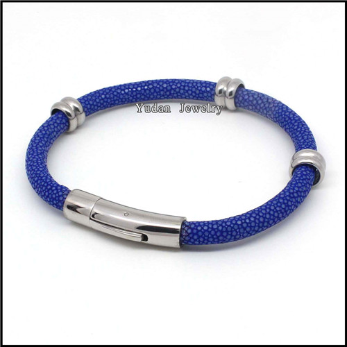 High Quality Men stingray Leather Bracelet With Stainless Steel Clasp