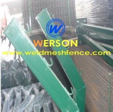 senke fence post with barbed wire arm-Ral 6005 colour