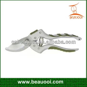 Stainless steel garden scissor