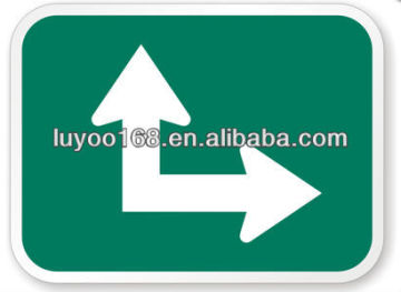 Straight Thru Right Arrow