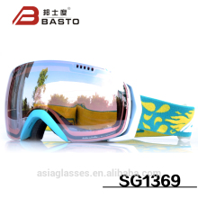 Ski and Mountain climbing goggles