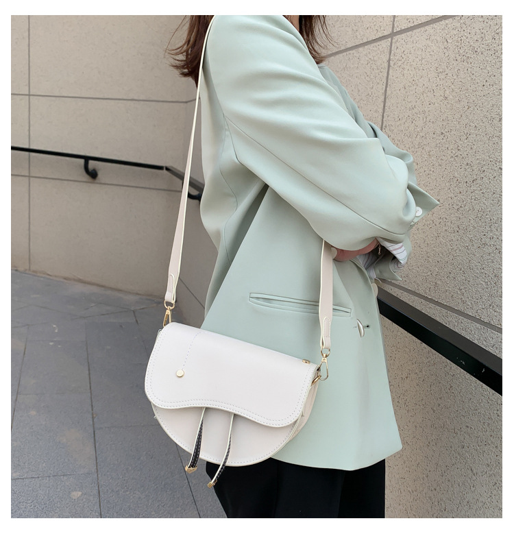 Hot Sale Retro Small Bag 2021 Trend Korean Female Bag All-match Messenger Bag Wholesale