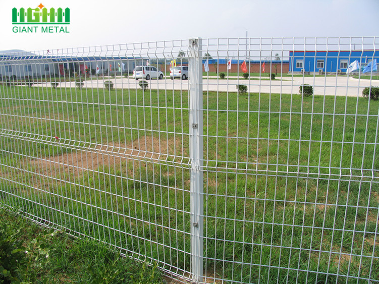 High Quality PVC Coated Triangle Bending Fence