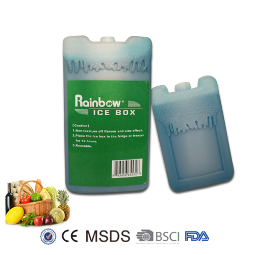 Plastic cooler box for food