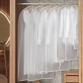 Großhandel billig Einfaches Design umweltfreundliche Staubabdeckung Waschbar atmungsable Peva -Kleidungsanzug Tasche mit Reißverschluss