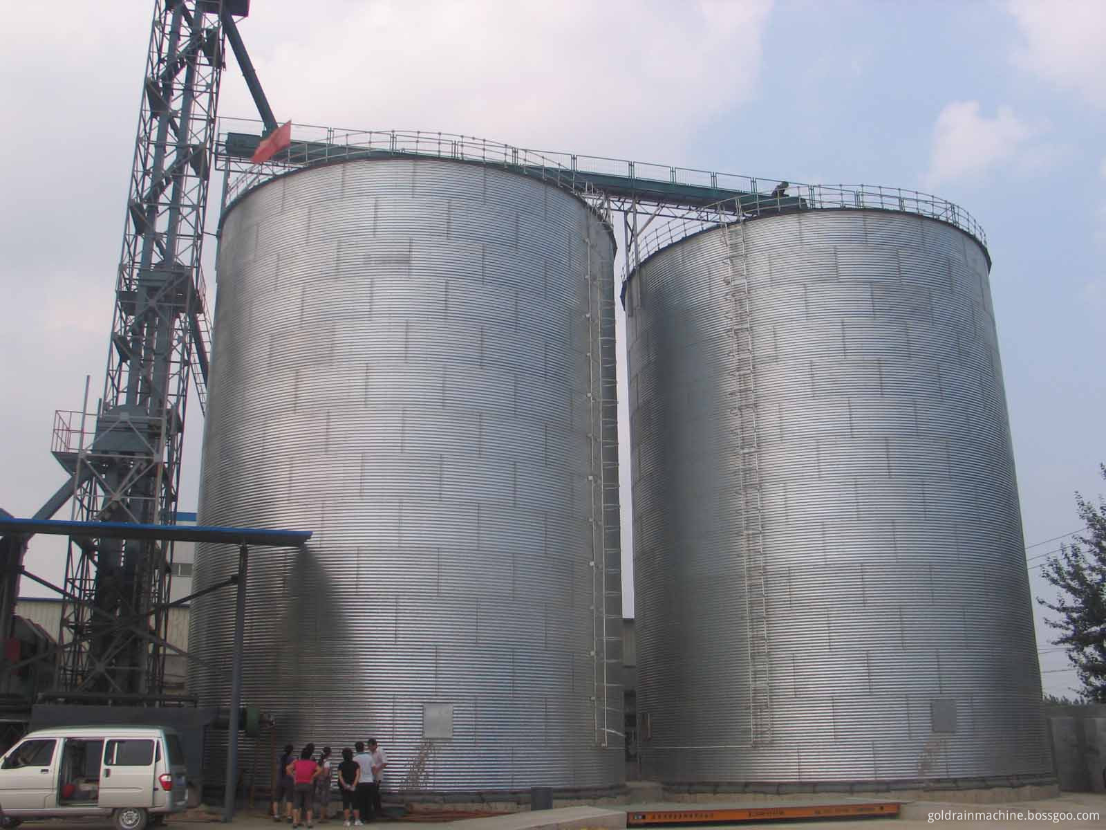 Flat-Bottom-Silo