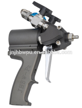 Polyurethane spraying machine