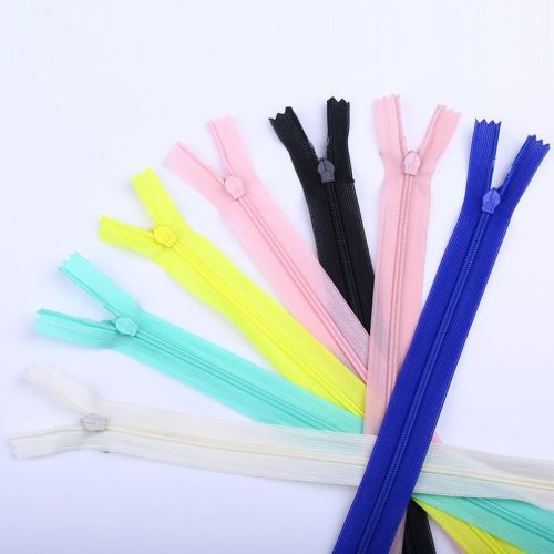 Bán buôn dây kéo nylon chặt chẽ cho áo len