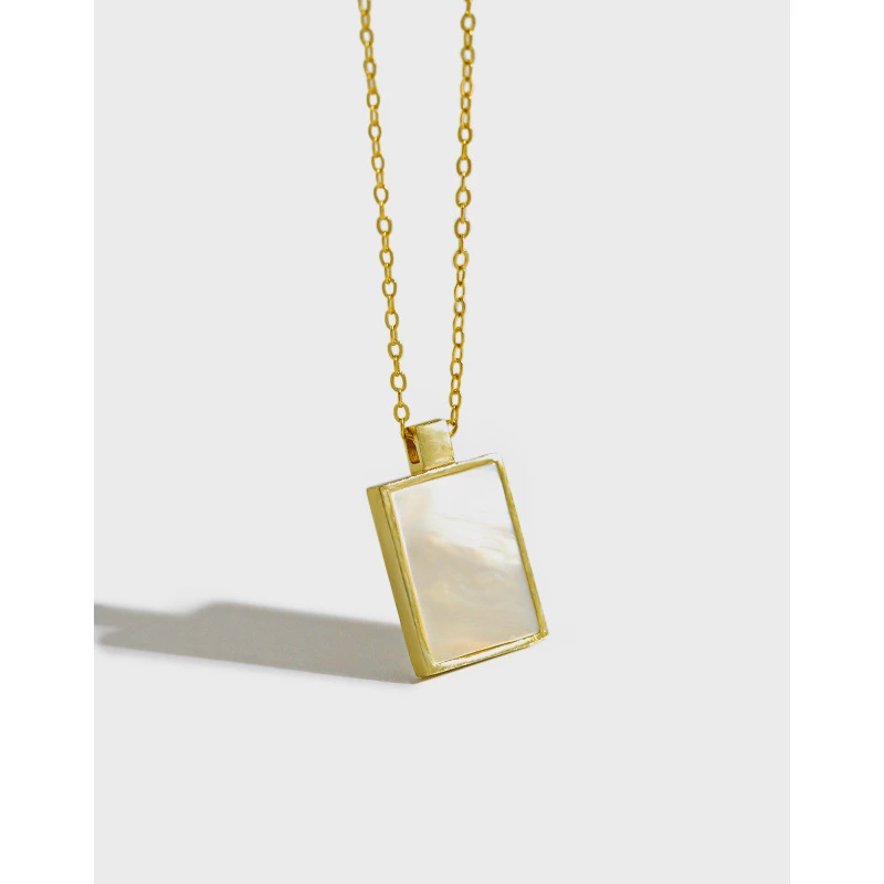 Fashion Geometry Square Plate Shell Necklace Jewelry