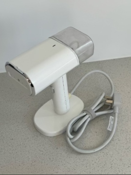 Gentle-on-Fabrics Handheld Steamer for Fabric Protection