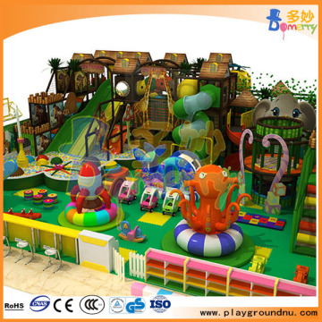 Customized Indoor Children Game With Football Pitch