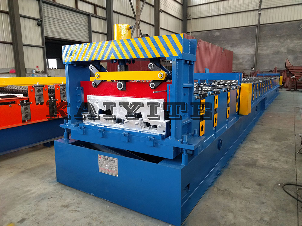 688 floor deck roll forming machine