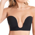 Soutien-gorge push-up invisible en silicone adhésif