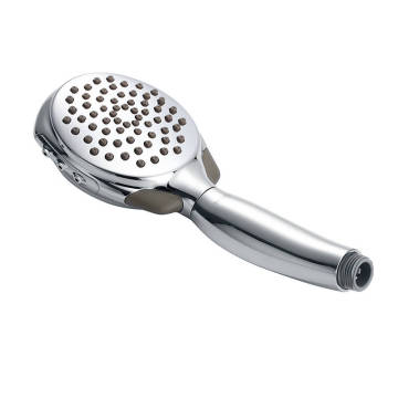 Nettoyage du moule de buse d&#39;arrosage de douche de lavage de salle de bain