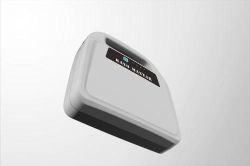 上部の電源銀行のラップトップ充電器を充電する最高品質の電源銀行