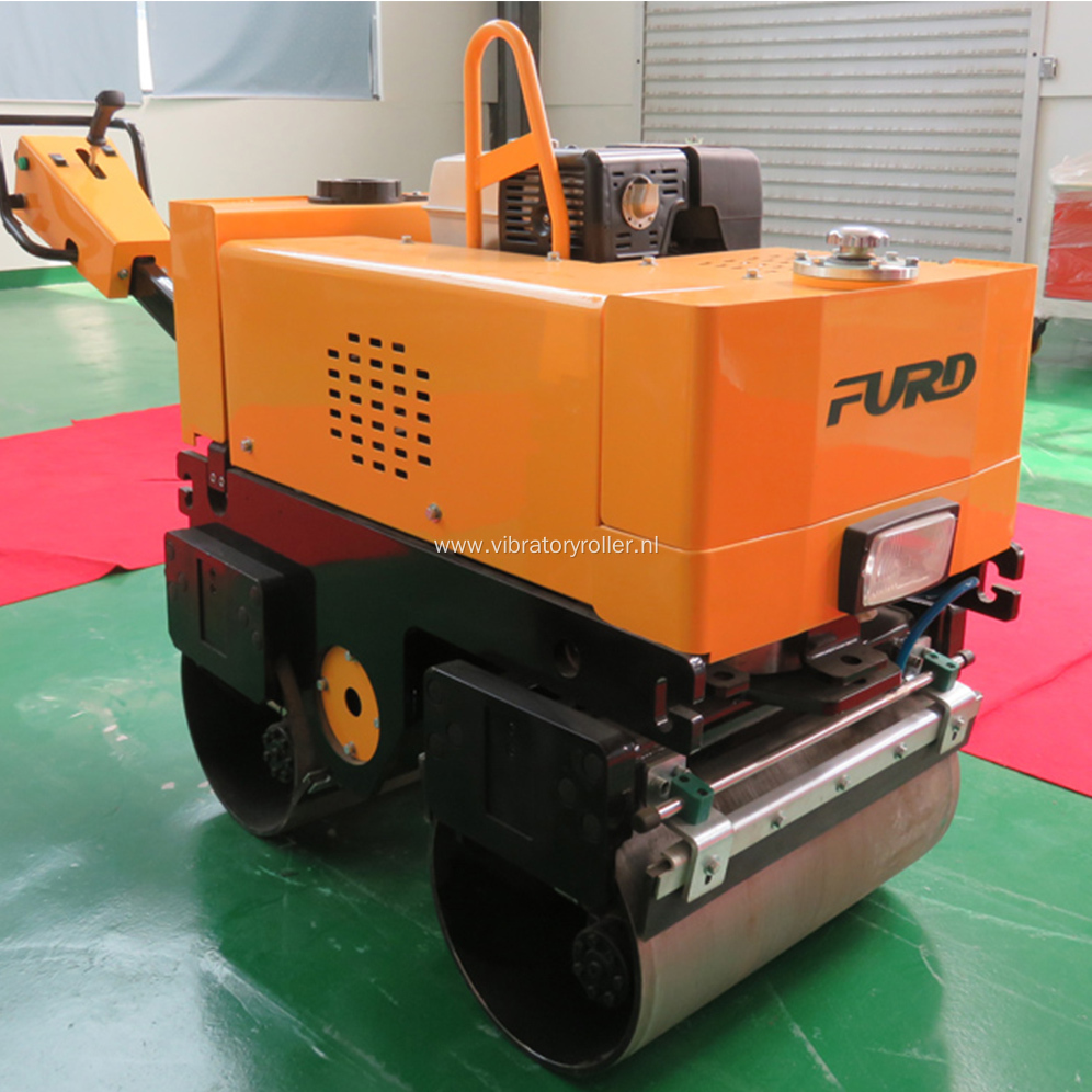 Hydraulic Driving 800kg Road Roller For Sale
