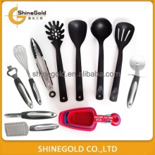 Kitchen utensil set