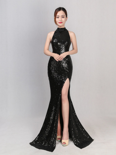 Forked long halter sequins fishtail Slim evening dress nightclub sexy banquet presided over the car model dinner