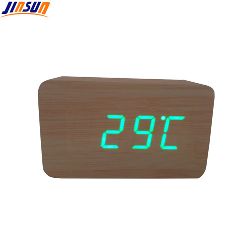 Đồng hồ hiển thị Led bằng gỗ với nhiệt độ
