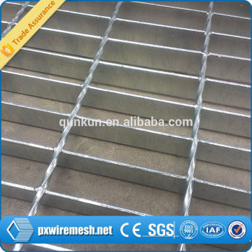 galvanized grating,serrated galvanized steel grating,galvanized serrated bar grating