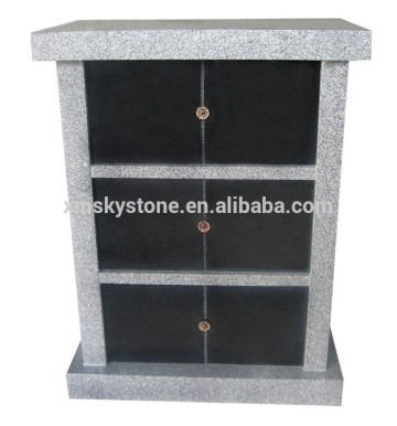 Traditional Design Black And White Grnaite Columbarium Monument