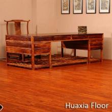 Moulding surface AC4 laminate flooring