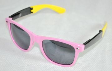 Pink Fold Plastic Ladies Suglasses
