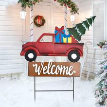 Metal Red Truck met kerstboom