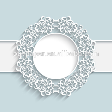 Paper photo frame with cutout paper lace