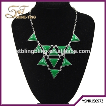 2015 green acrylic beads pendant necklace triangle pendant necklace
