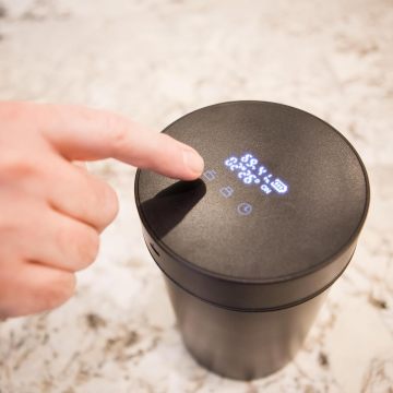 Rechargeable Electric Vacuum Sealed Glass Food Storage Coffee Container