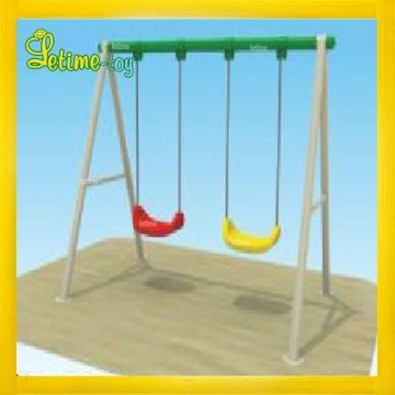 Outdoor hanging swing