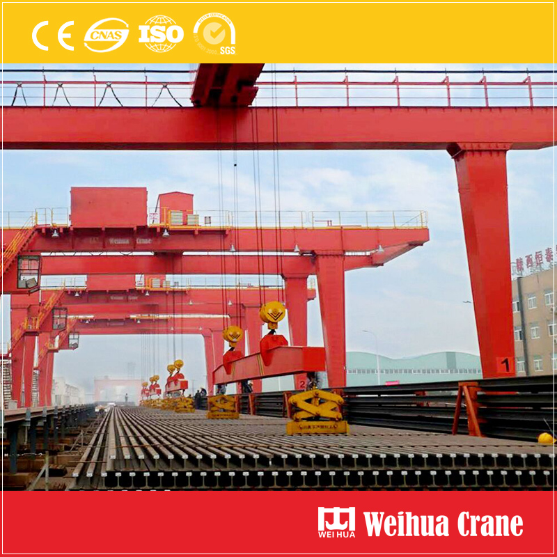 Gantry Crane For Track Handling