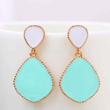 Yiwu Market 2015 Fashion Jewelries For Woman World Market Dangling Enamel Earrings