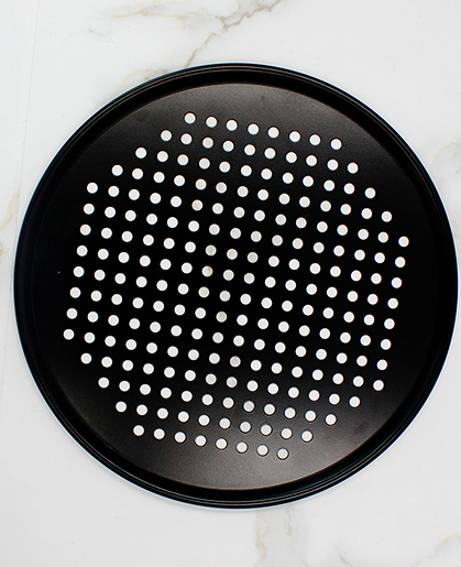 round perforated steam pan-black09