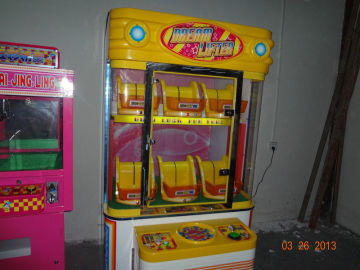 Simulator Toy Crane / Grabber Game Machine With Double Players Wa-qf010
