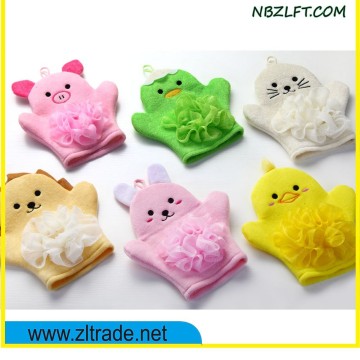 ANIMAL SHAPED BODY WASH BATH MITTEN WITH PUFF