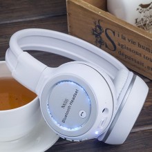 multi-funtional wireless stereo fm radio bluetooth headset
